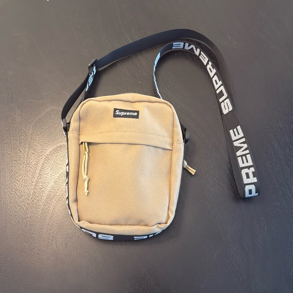 Supreme Shoulder Bag (SS18)